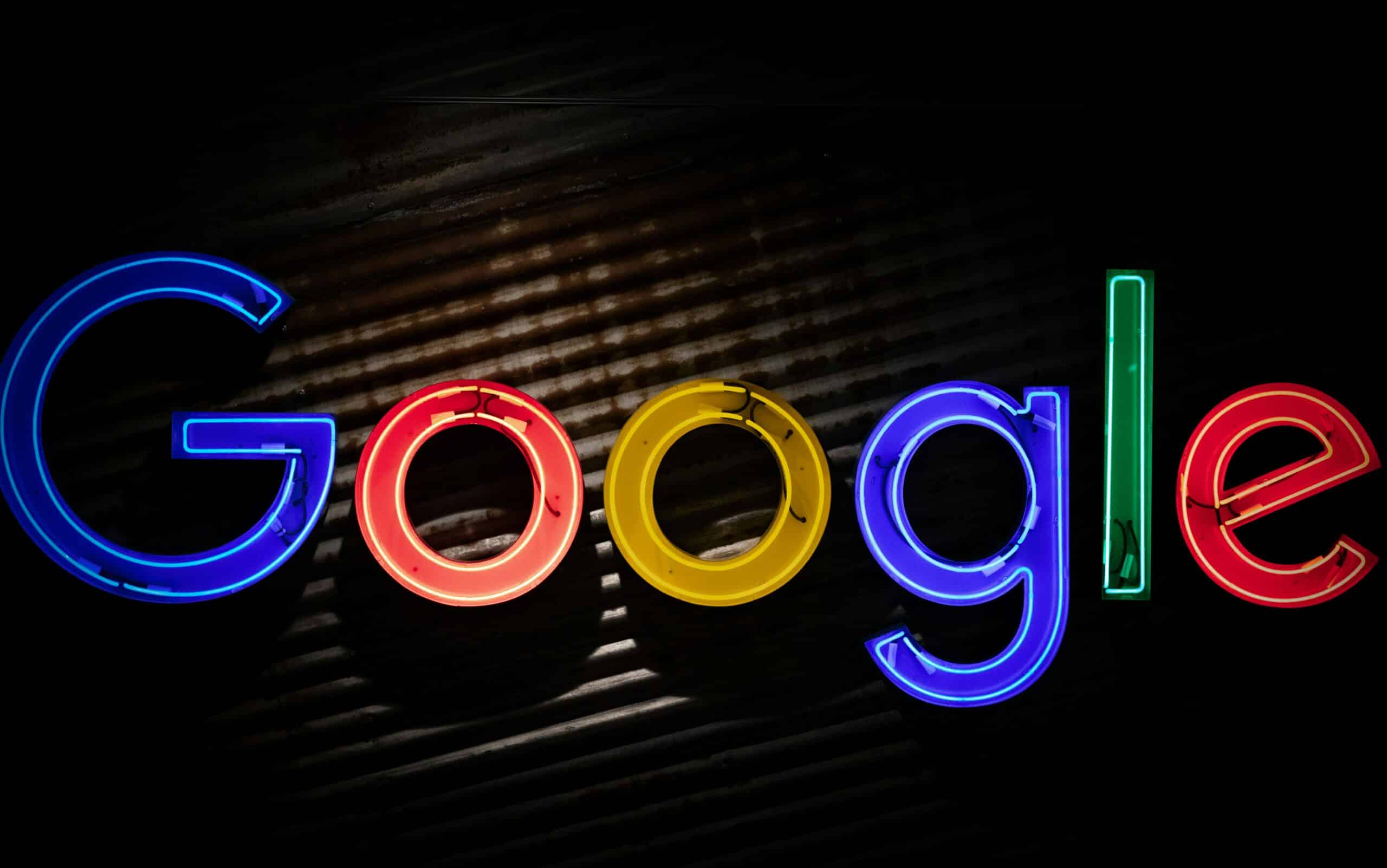 Google en alerta roja: Se le filtran miles de documentos que exponen como funciona su algoritmo.